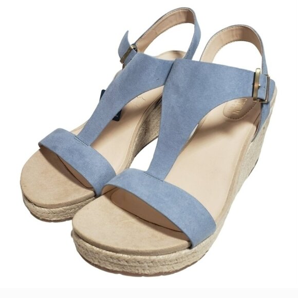 3-Pair Size 9 Shoe Bundle – \$75 - Picture 3 of 10